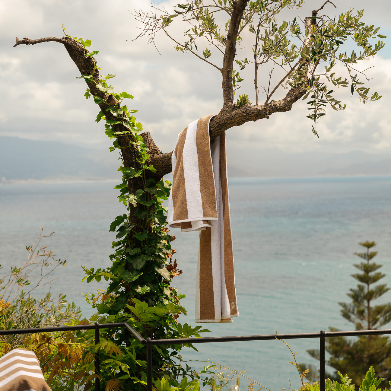 Strand-Badetuch Portofino
- 100x180 cm- Sand- Baumwolle - Dalfilo