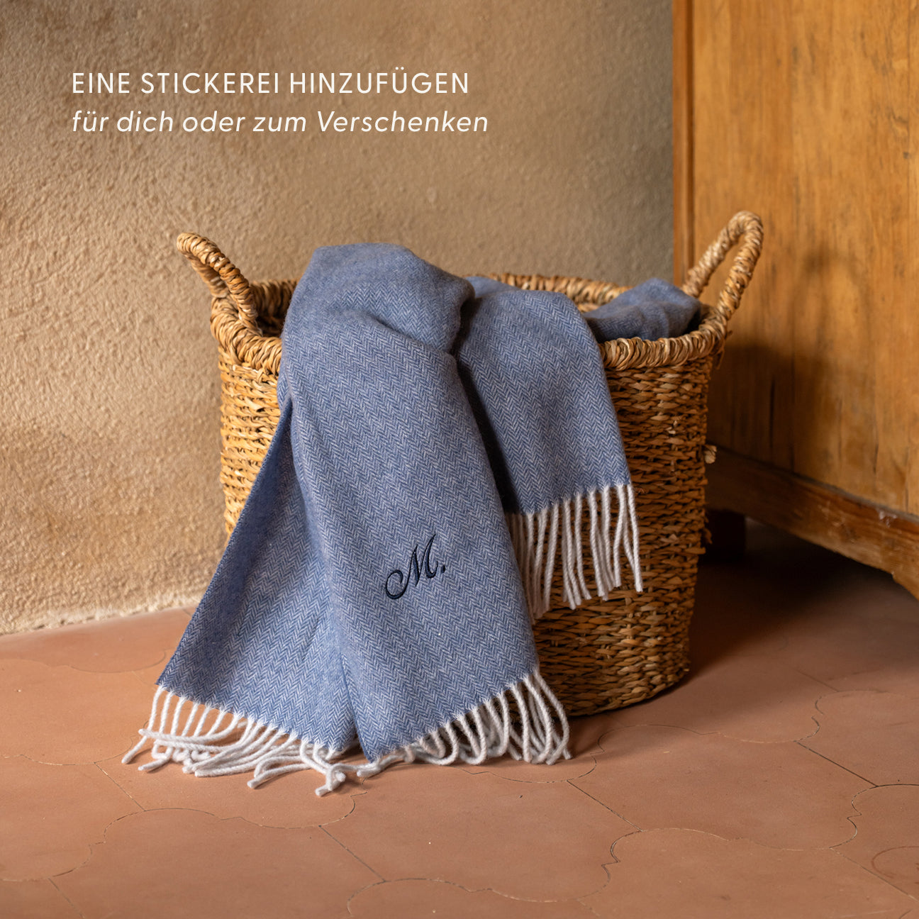 Wolldecke
- 130x180 cm- Denim- Regenerierter Wolle - Dalfilo